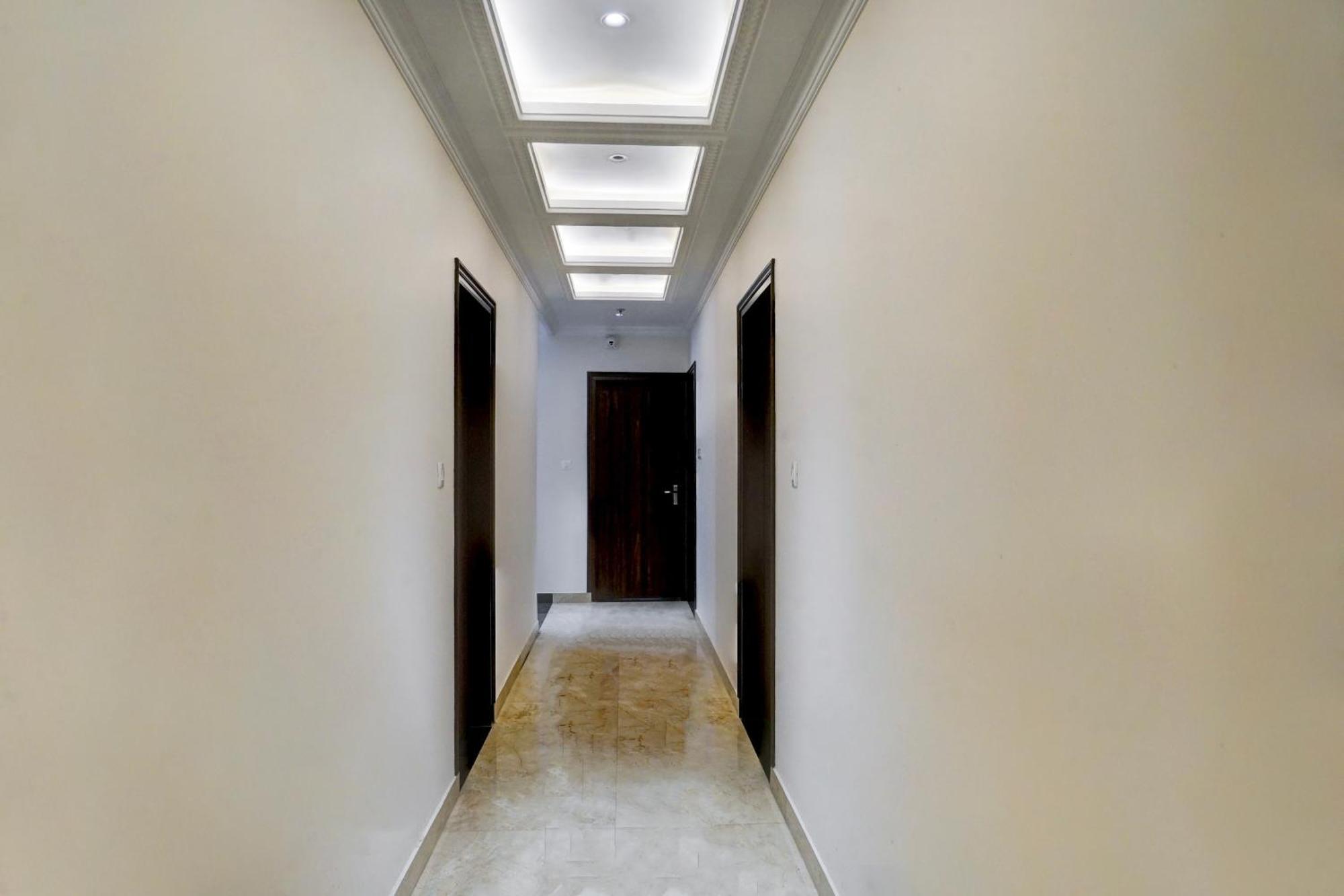 Collection O Golden Sapphire Hotel Jaipur Ngoại thất bức ảnh