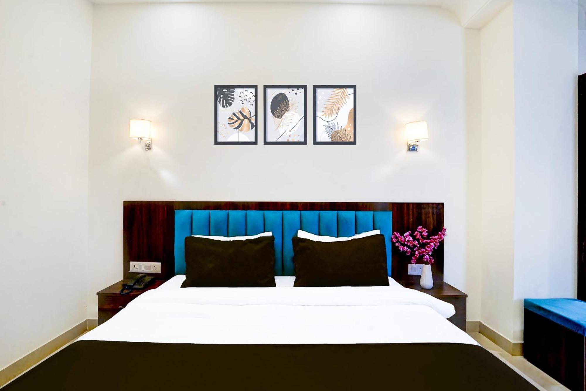 Collection O Golden Sapphire Hotel Jaipur Ngoại thất bức ảnh